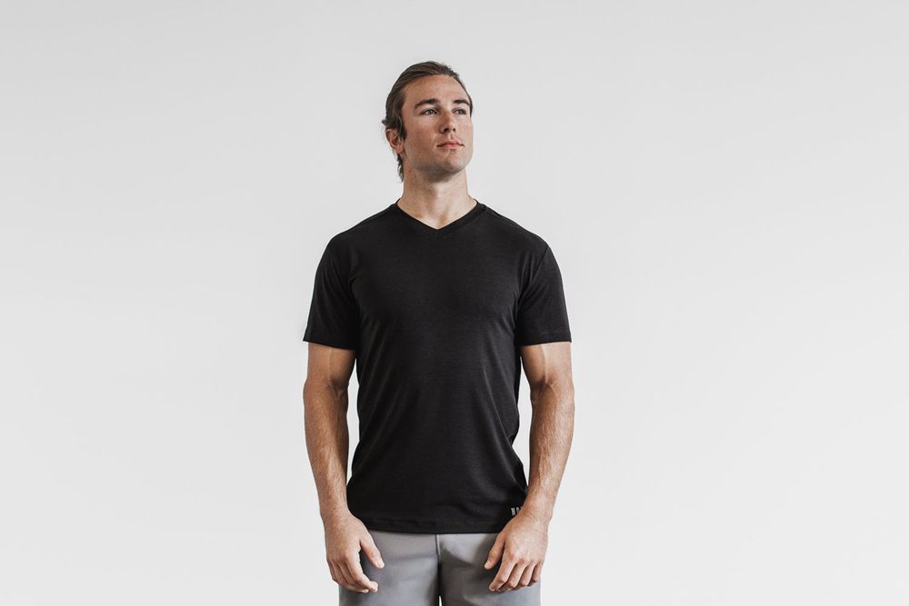 NOBULL Men's V-Neck Tee - Black - Ireland (2138QBMSX)